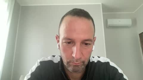 Snapshot of peppinslosqualo chatting on 11-02-25, 11:34 peppinslosqualo online show from 11-02-25, 11:34