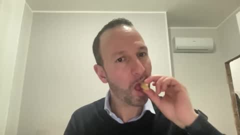 Snapshot of peppinslosqualo chatting on 02-21-26, 02:23 peppinslosqualo online show from 02-21-26, 02:23