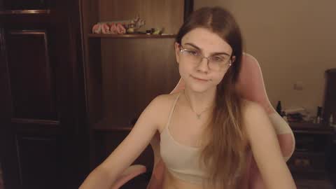 Farida online show from 02-25-25, 03:42