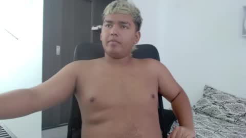 Snapshot of percibal_junior1 chatting on 01-12-25, 09:29 percibal_junior1 online show from 01-12-25, 09:29