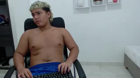 Snapshot of percibal_junior1 chatting on 01-26-25, 05:23 percibal_junior1 online show from 01-26-25, 05:23