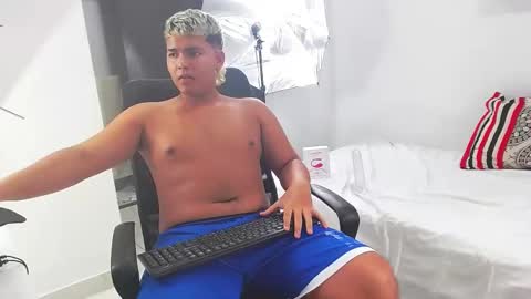 Snapshot of percibal_junior1 chatting on 02-01-25, 05:49 percibal_junior1 online show from 02-01-25, 05:49