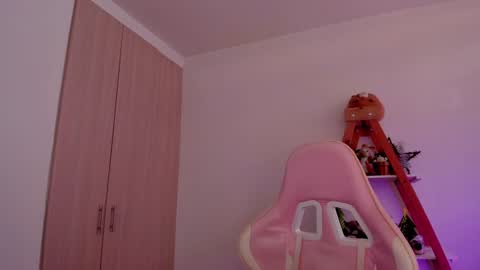 Sarah Ana Banana online show from 12-06-24, 10:19