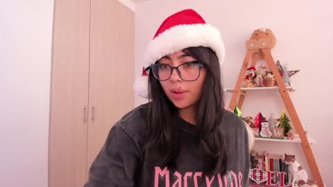 Sarah Ana Banana online show from 12-10-24, 02:28