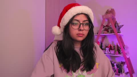 Sarah Ana Banana online show from 12-23-24, 12:35