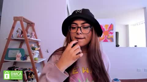 Sarah Ana Banana online show from 02-23-26, 06:27