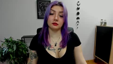 Gabbie online show from 12-29-24, 11:18