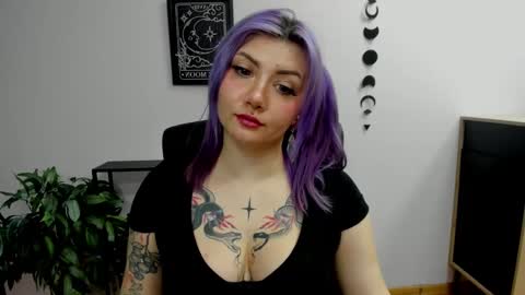 Gabbie online show from 01-11-25, 11:23