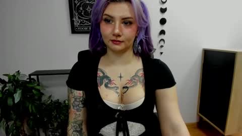 Gabbie online show from 01-13-25, 06:38