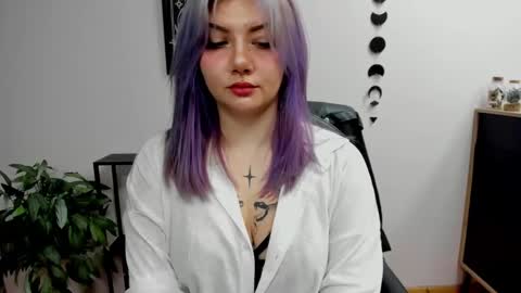 Gabbie online show from 01-29-25, 03:04