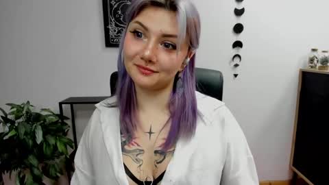 Gabbie online show from 01-29-25, 06:07