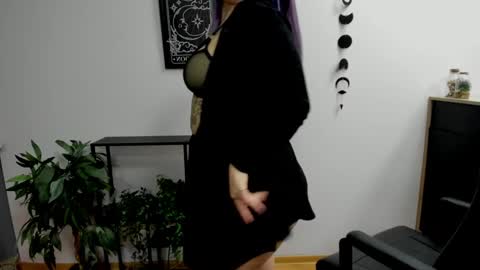 Gabbie online show from 02-02-25, 09:02