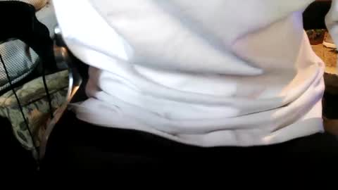 Snapshot of perfecto337 chatting on 02-17-25, 10:25 perfecto337 online show from 02-17-25, 10:25