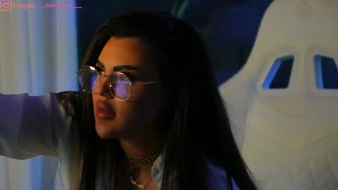 Dee online show from 01-04-25, 01:42