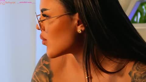 Dee online show from 02-24-25, 12:48