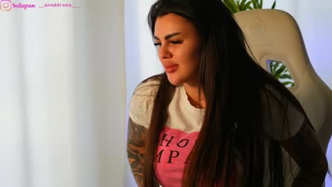 Dee online show from 03-12-25, 10:48