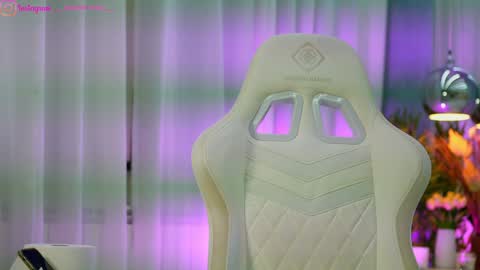 Dee online show from 01-13-26, 01:49