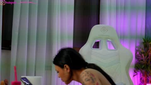 Snapshot of perfectt33n chatting on 03-18-26, 07:28 Dee online show from 03-18-26, 07:28