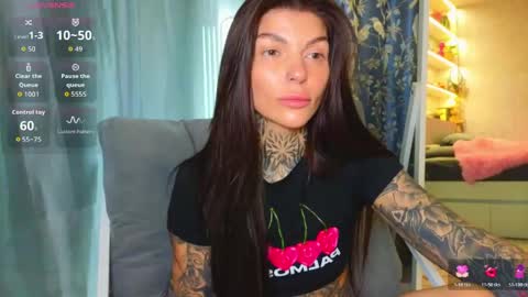 Snapshot of perfecttbaby77n chatting on 04-12-26, 10:31 Anna online show from 04-12-26, 10:31