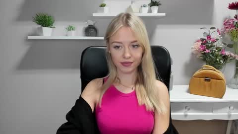Cindy online show from 12-17-24, 06:13