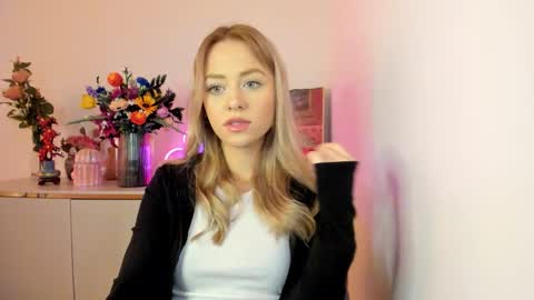 Cindy online show from 10-15-25, 05:40