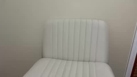 Snapshot of perkyprincessa chatting on 10-10-25, 11:48 perkyprincessa online show from 10-10-25, 11:48