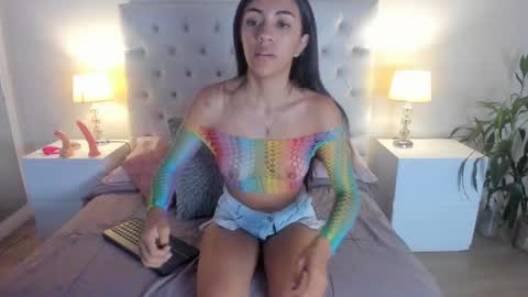 PERLA online show from 09-22-25, 12:18