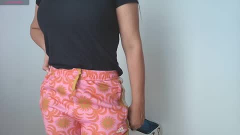 PERLA online show from 09-26-25, 09:19