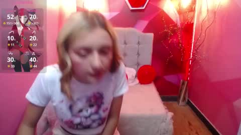 Snapshot of perla_red chatting on 03-07-25, 12:34 PERLA RED online show from 03-07-25, 12:34