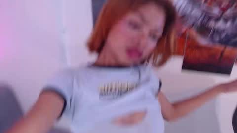 Snapshot of perla_st chatting on 02-15-25, 06:33 Perla online show from 02-15-25, 06:33