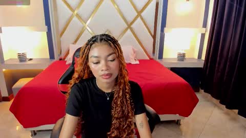 Snapshot of perla_st chatting on 11-01-25, 05:26 Perla online show from 11-01-25, 05:26