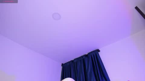 Perla online show from 11-14-25, 09:46