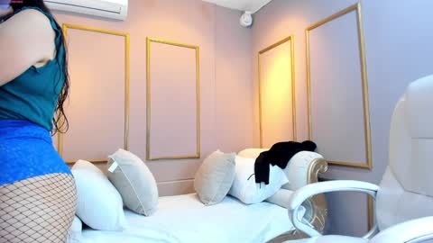Snapshot of perlapreciosa chatting on 02-08-25, 04:14 PerlaPreciosa online show from 02-08-25, 04:14