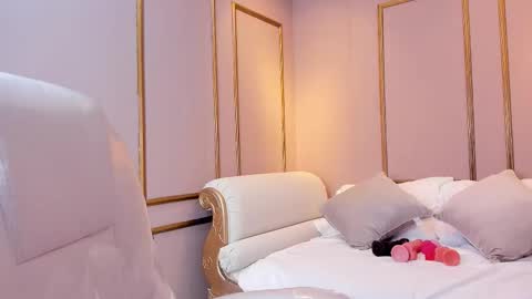 PerlaPreciosa online show from 01-09-26, 04:04