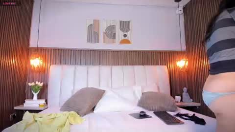 PerlaPreciosa online show from 06-19-26, 03:55