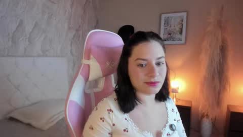 Snapshot of persefone_saira chatting on 02-25-26, 11:09 Marie online show from 02-25-26, 11:09