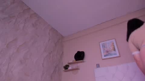 Snapshot of persefone_saira chatting on 03-19-26, 11:14 Marie online show from 03-19-26, 11:14