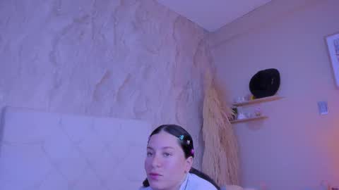 Snapshot of persefone_saira chatting on 03-31-26, 11:32 Marie online show from 03-31-26, 11:32