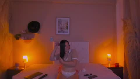 Snapshot of persefone_saira chatting on 04-17-26, 11:13 Marie online show from 04-17-26, 11:13