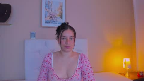 Snapshot of persefone_saira chatting on 04-23-26, 11:20 Marie online show from 04-23-26, 11:20