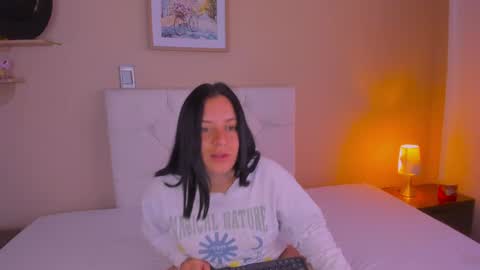 Snapshot of persefone_saira chatting on 04-25-26, 12:52 Marie online show from 04-25-26, 12:52