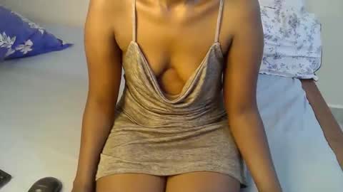 Snapshot of peru_queen chatting on 02-15-26, 10:36 peru_queen online show from 02-15-26, 10:36
