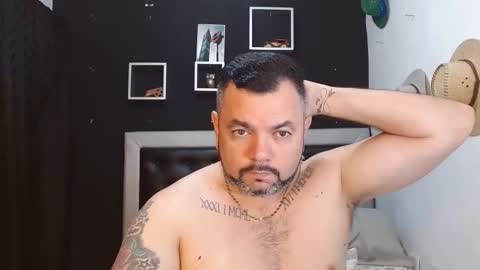 Carlos online show from 01-23-25, 01:13