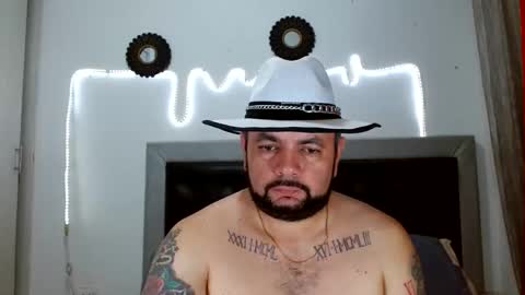 Carlos online show from 10-18-25, 04:37