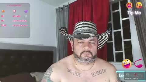 Carlos online show from 05-03-26, 01:11