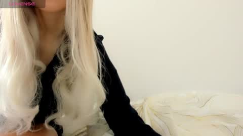Isabella online show from 05-22-26, 10:21