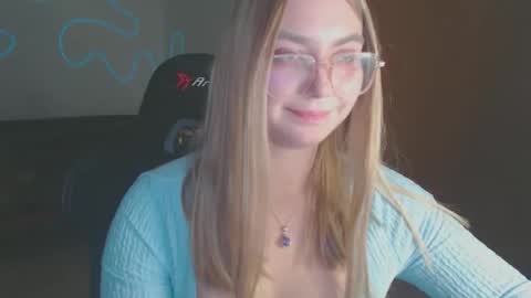 petalkiss online show from 09-28-25, 06:46