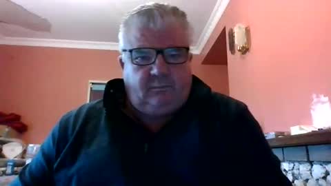 pete112991 online show from 12-01-25, 12:10