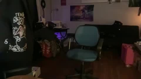 Snapshot of petehaze484617 chatting on 12-15-24, 04:18 Pete Haze online show from 12-15-24, 04:18