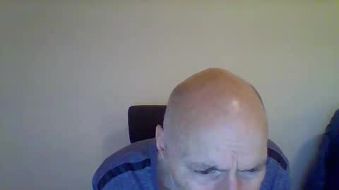 peter19599 online show from 09-24-25, 05:38